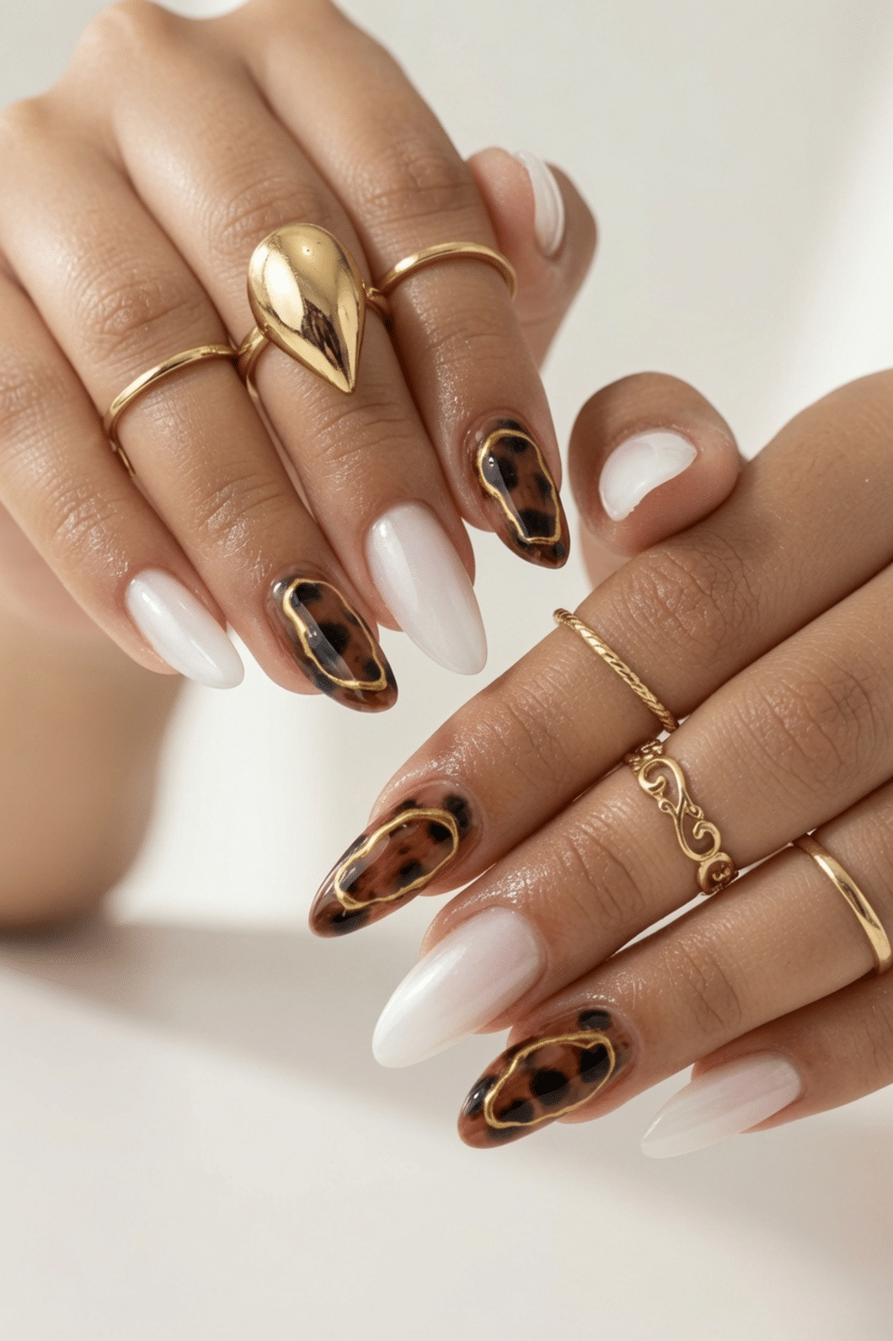 almond nails