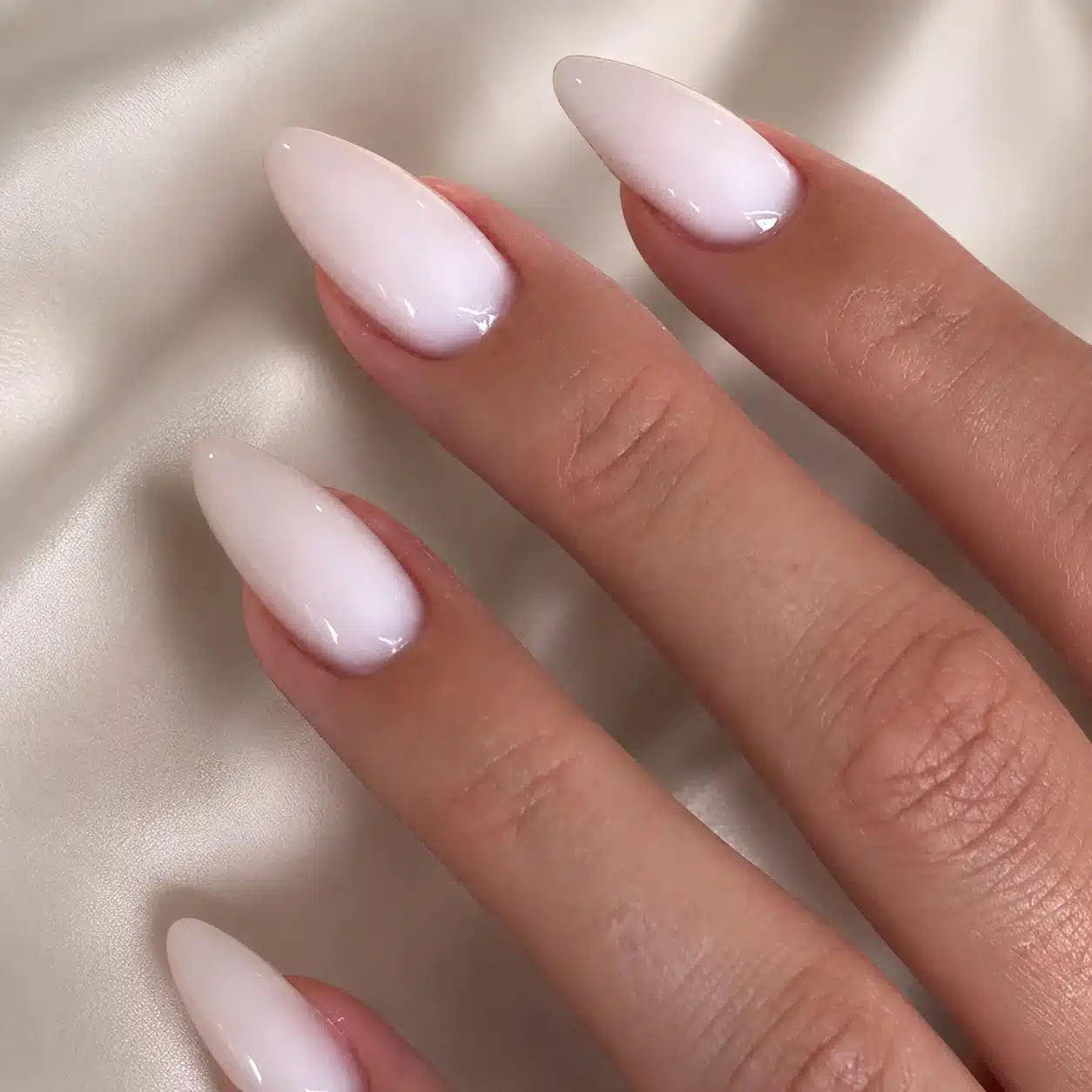 Milky White Almond Nails: 9 Clean-Girl Looks 6 Glazed milky white almond nails