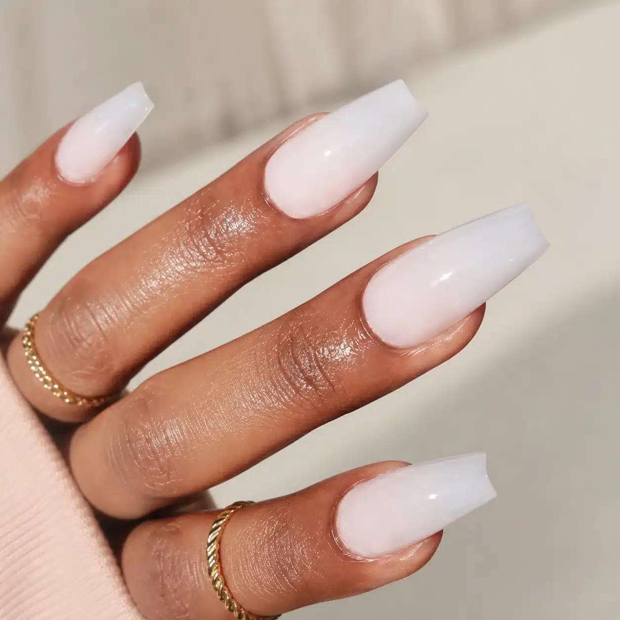 Milky White Nails With Glitter: 10 Soft, Sparkly Manicures 8 Long milky white nails with a soft glitter finish