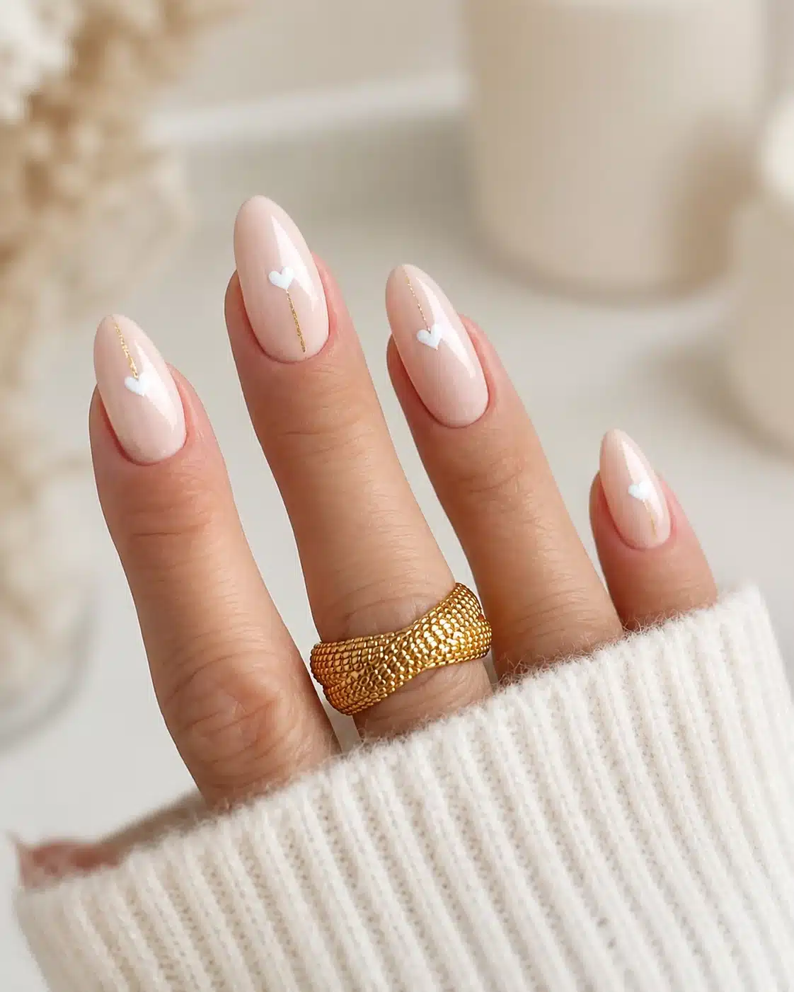 Milky White Nails With Design: Chrome, Flowers, Gold & Almond Ideas 4 Milky white nails with tiny daisy flower designs