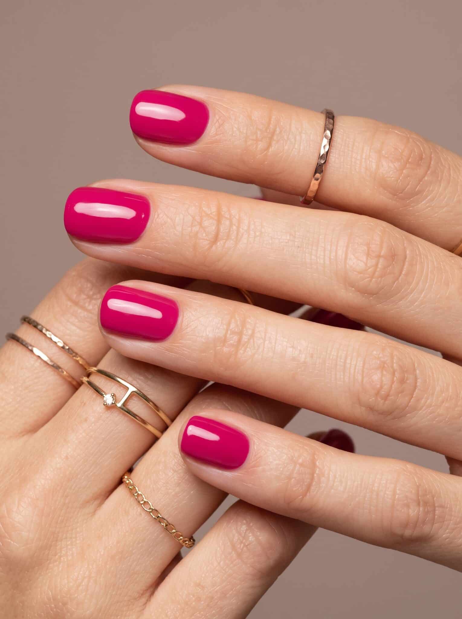 Pastel lilac rounded manicure with a glossy finish
