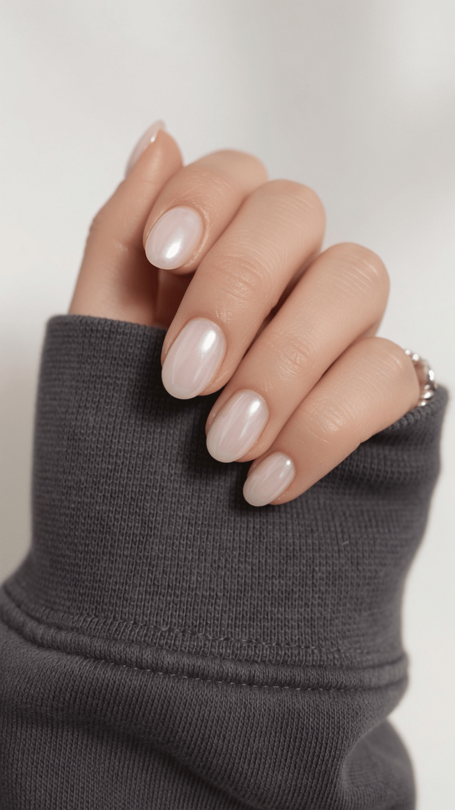 soft chrome nail inspo