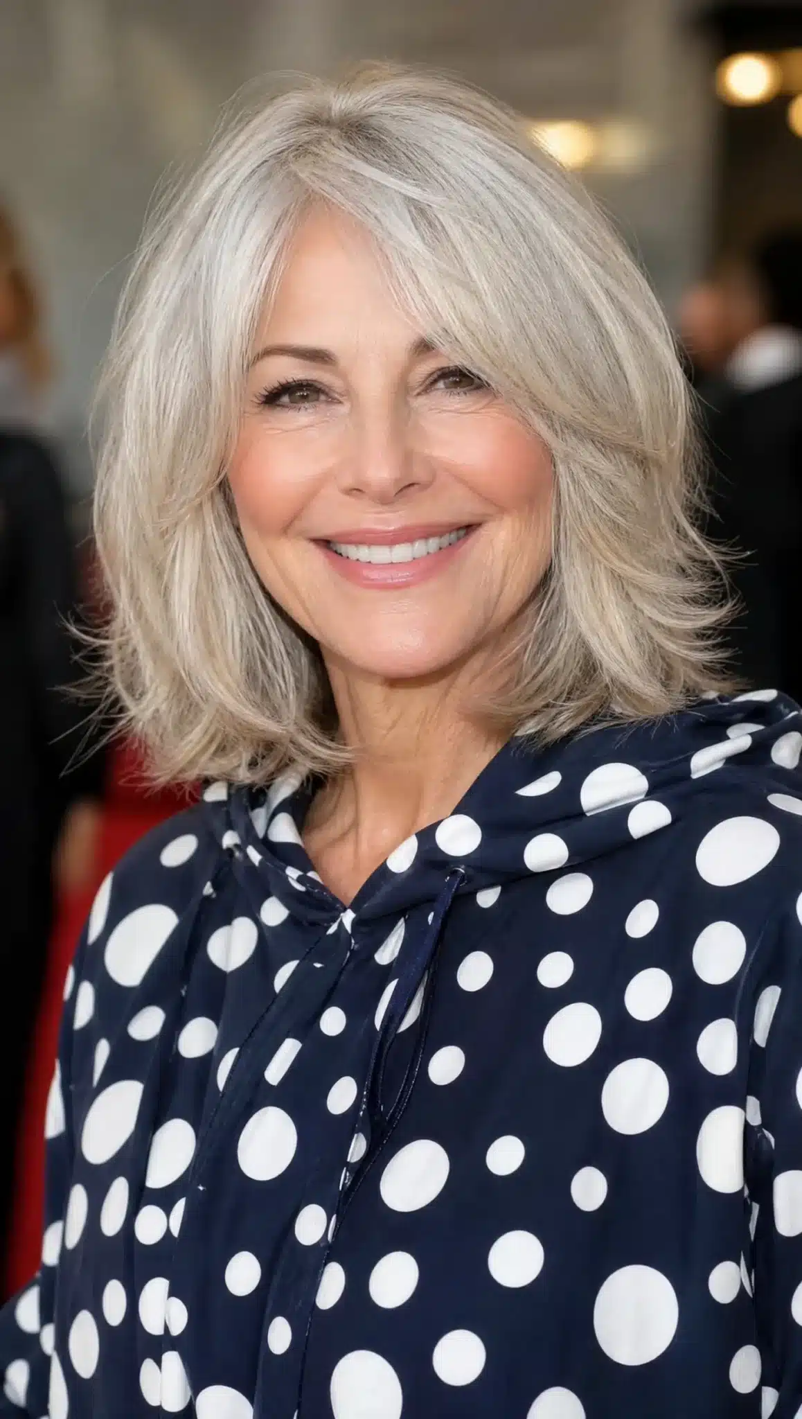 27 Chic Shoulder Length Hairstyles For Women Over 60 25 Blended layer cut with silver blonde hair featuring 27 chic shoulder length hairstyles for women over 60.