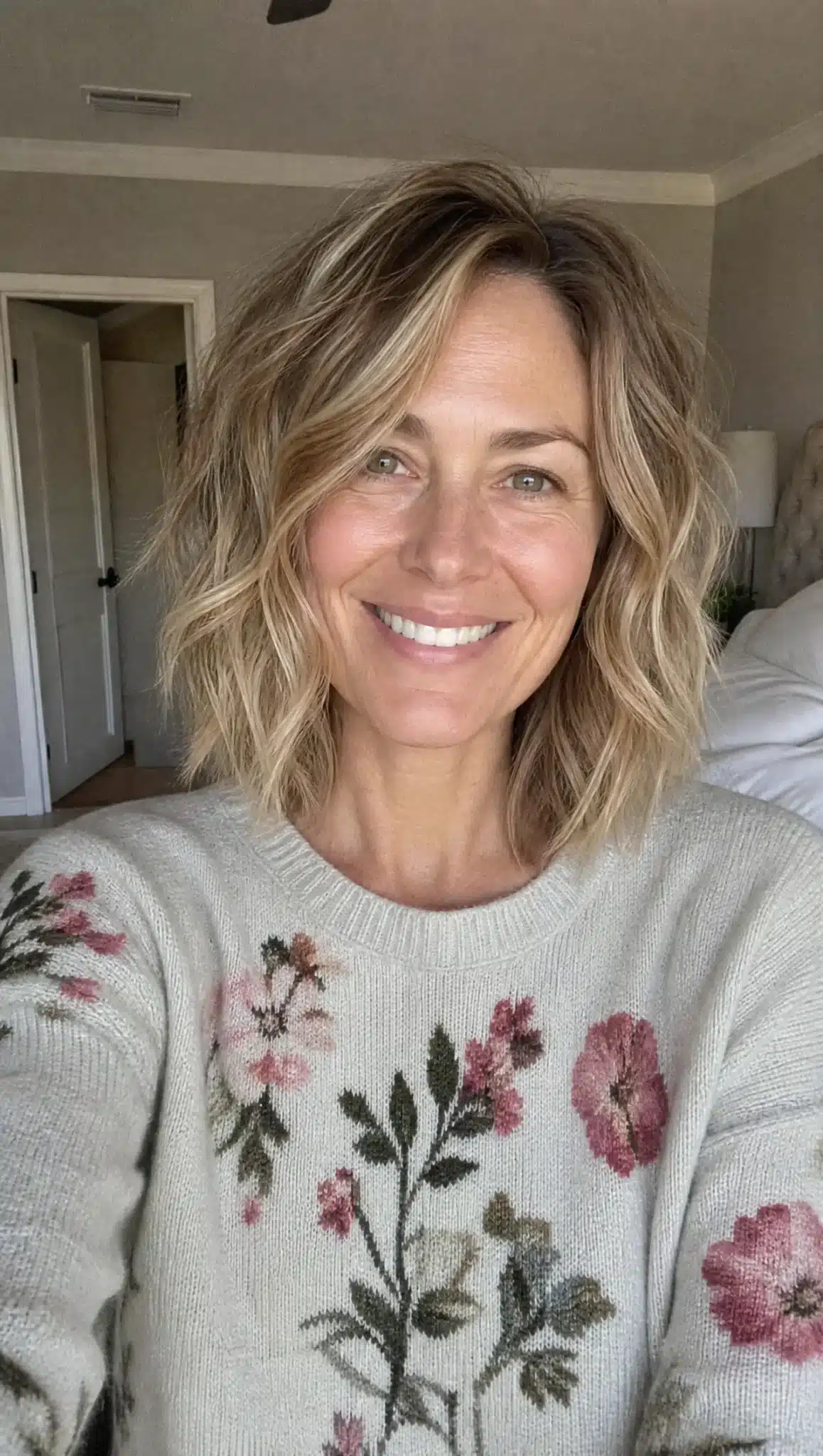 27 Must-See Trendy Hairstyles for Women Over 40 12 9. Wavy Lob with Beige Blonde Balayage (Trendy Hairstyles For Women Over 40) - Trendy Hairstyles For Women Over 40