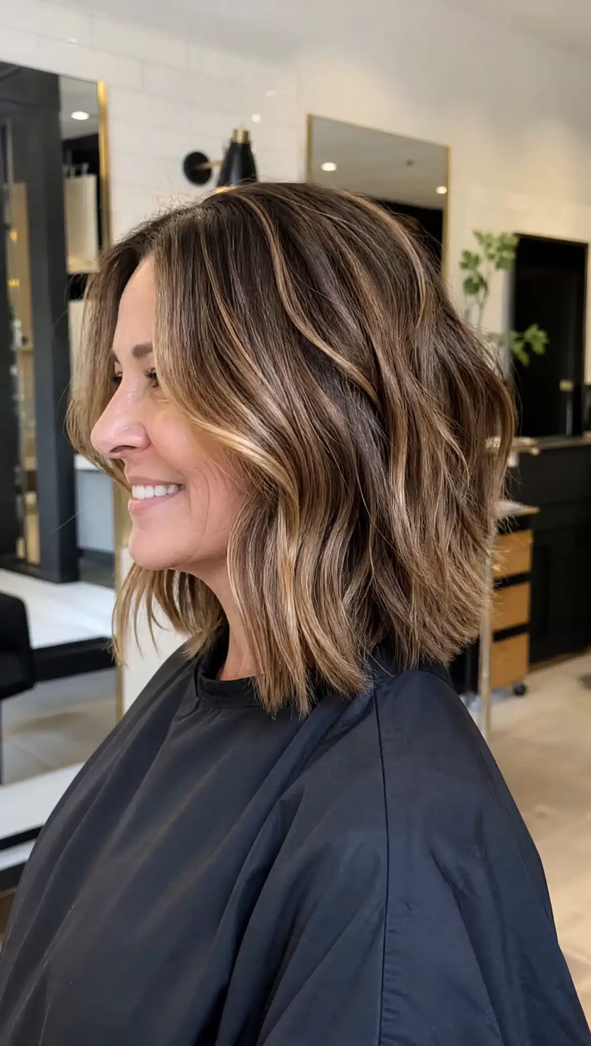 27 Must-See Trendy Hairstyles for Women Over 40 4 1. Textured Lob with Caramel Balayage (Trendy Hairstyles For Women Over 40) - Trendy Hairstyles For Women Over 40