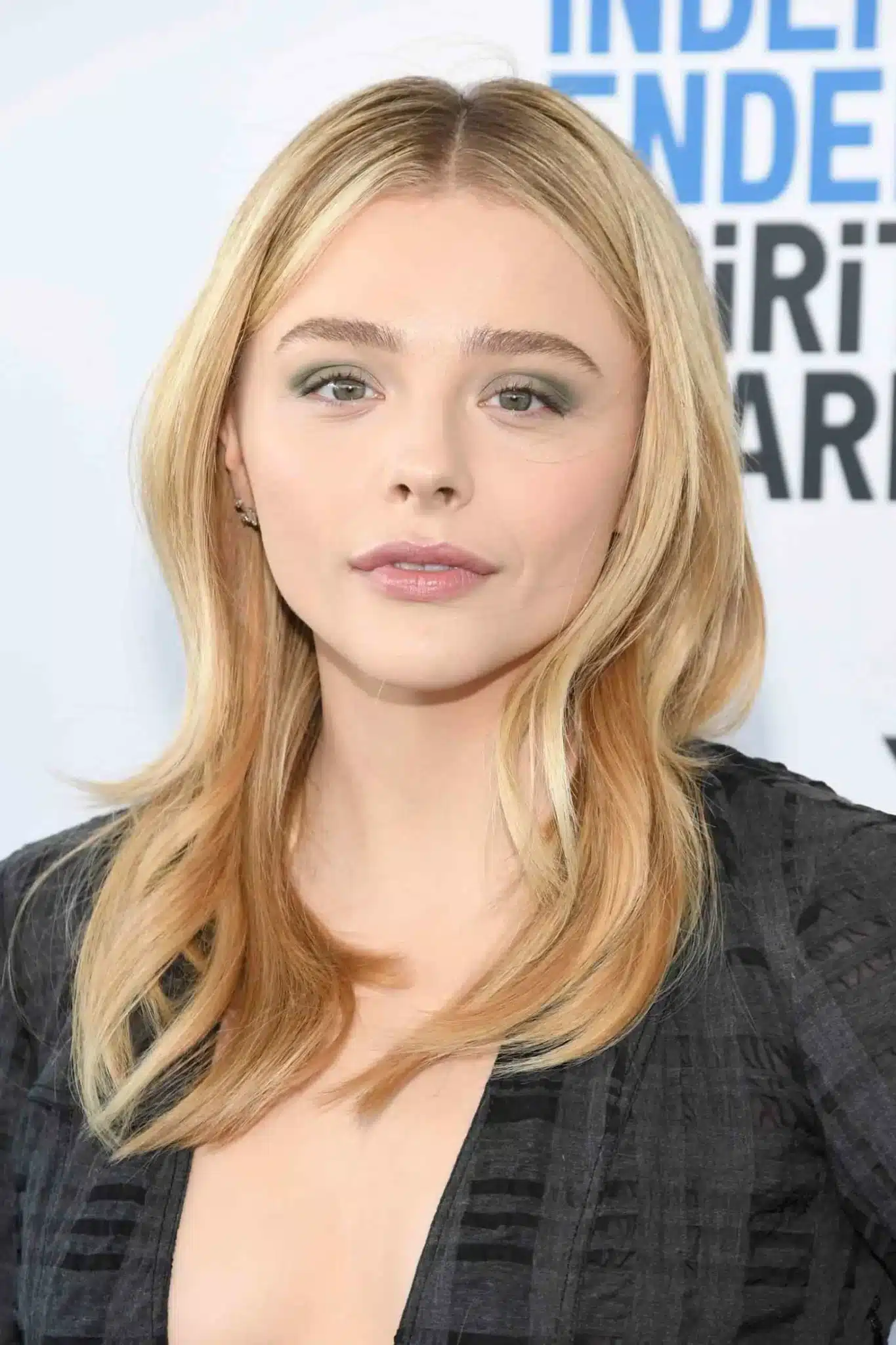 Chloe Grace Moretz modeling flippy layers from 35+ Polished Low-Maintenance Medium-Length Haircuts