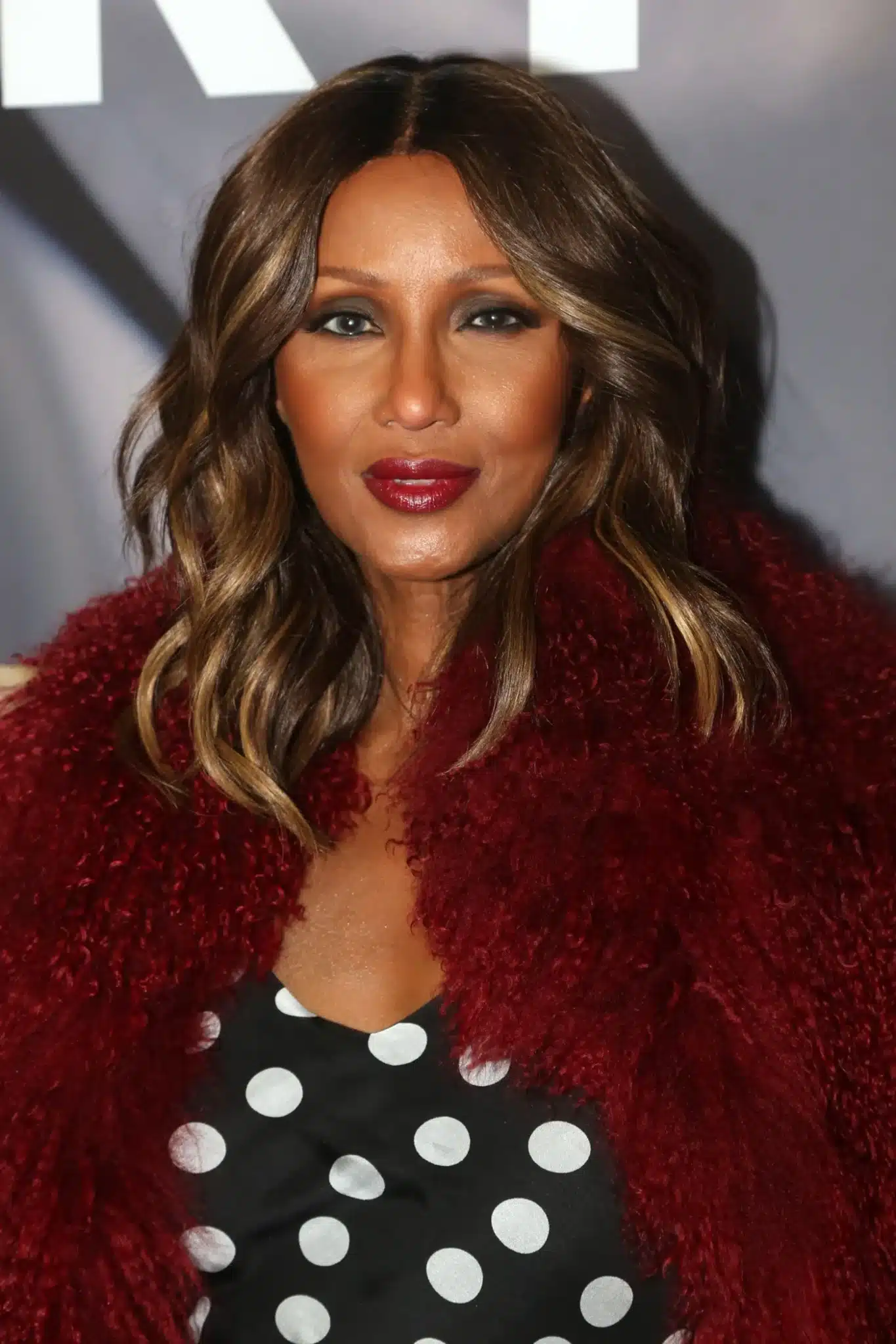 30 flattering haircuts for mature women 19 1 scaled