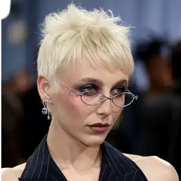 30 Flattering Haircuts for Mature Women 29 30 flattering haircuts for mature women 29 1