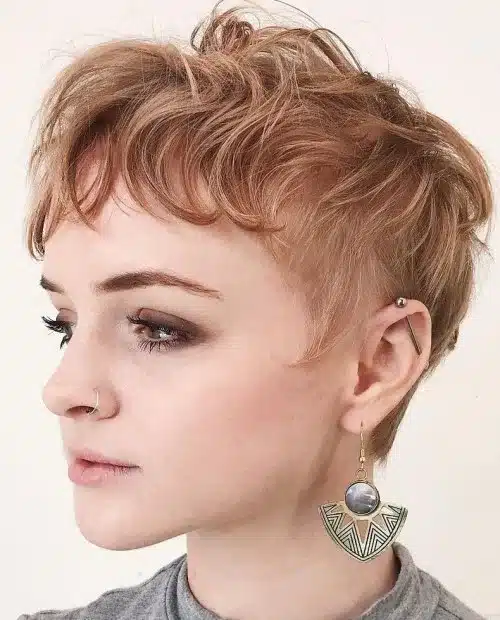 Wavy pixie cut for fine hair