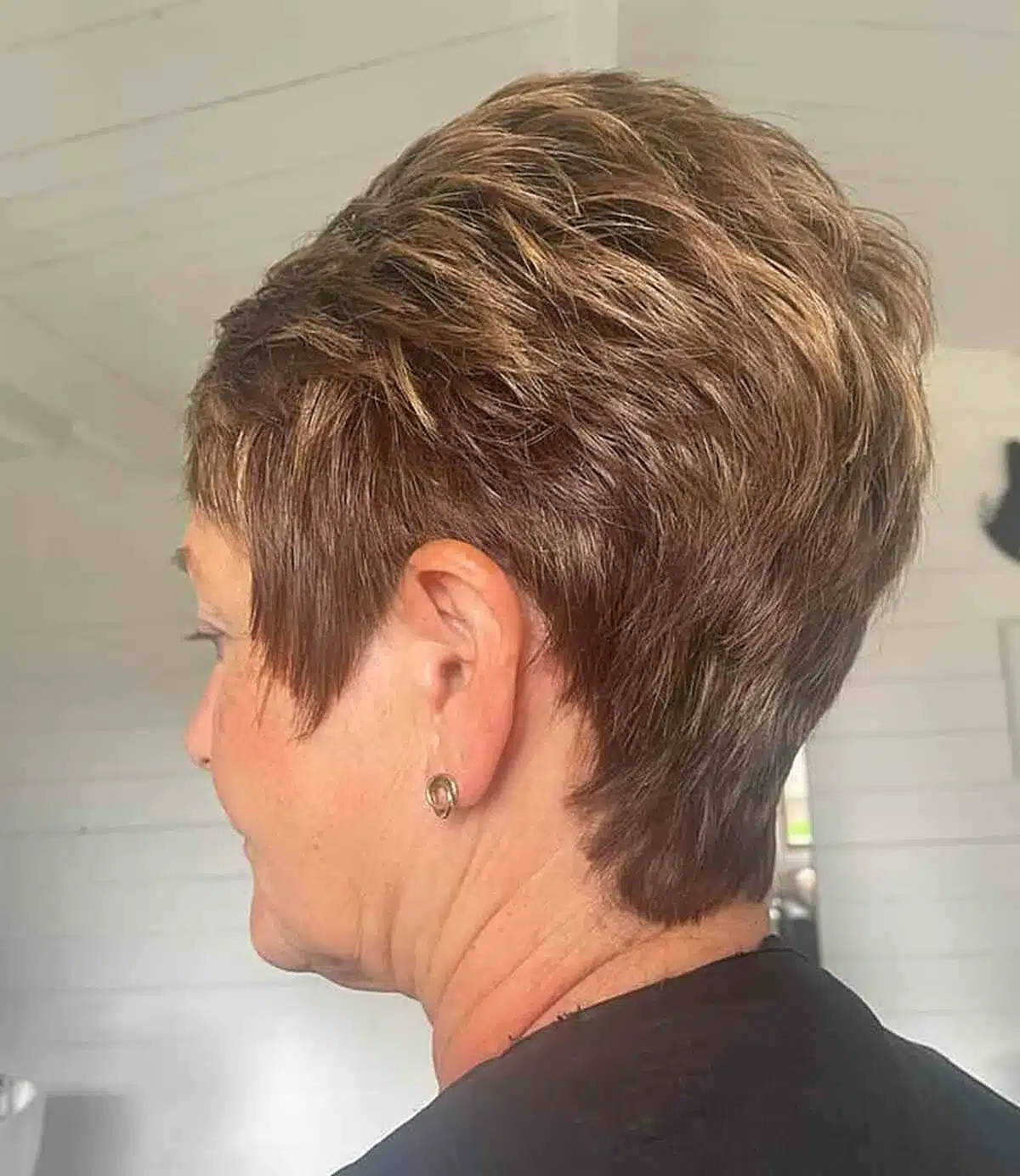 50 best choppy pixie cuts for women over 60 46