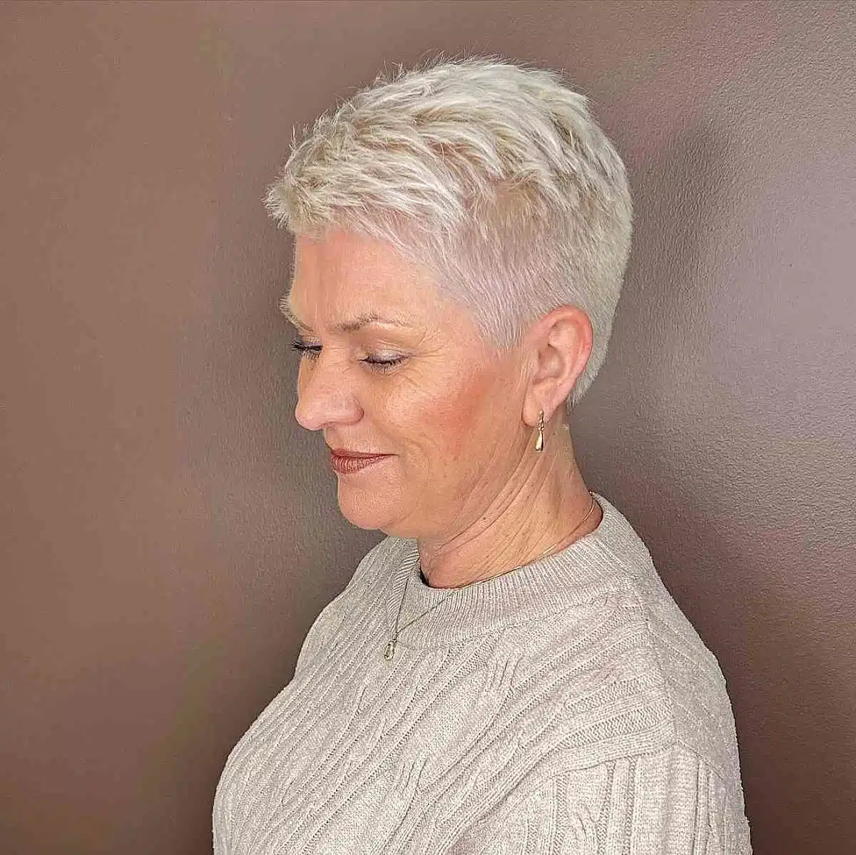52 Perfect Pixie Haircuts for Women Over 70 to Pull Off 36 Platinum White Pixie for Women 70 and Over
